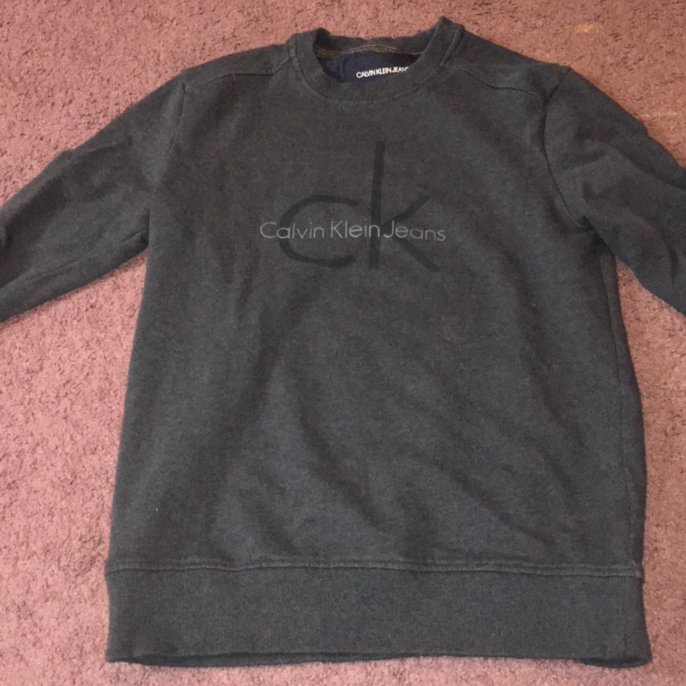 Clavin Klein Sweater